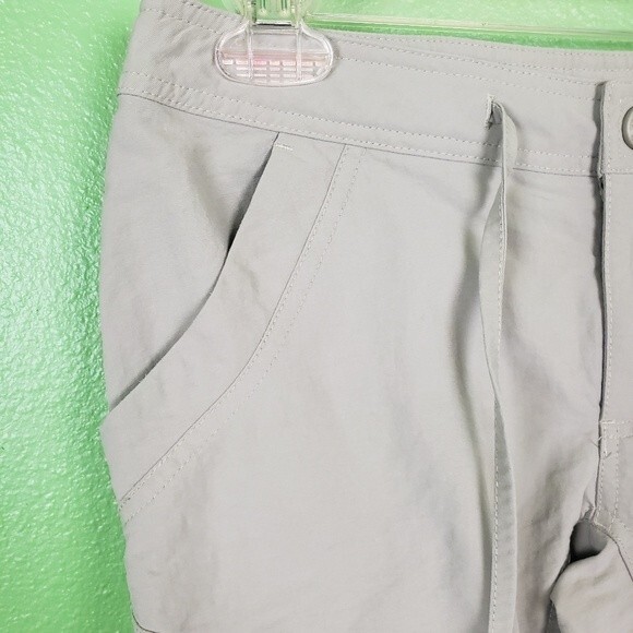 The North Face tan hiking cargo capris size 4 - Picture 2 of 11